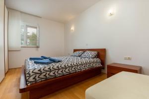 One-bedroom apartment ALBIS with balcony and parking in Rovinj