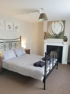 The Peacock Inn - Long Whatton