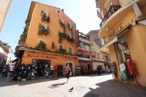 Apartment room in Cannes Conseil Immo Pedestrian Street Modern & quiet -Bai-