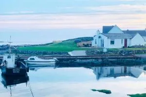 Dolan Pier Cottage - Callow