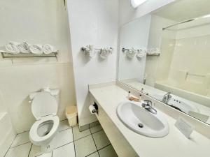 FairBridge Inn & Suites Cleburne