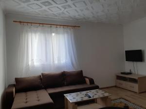 Apartmani Momčilo