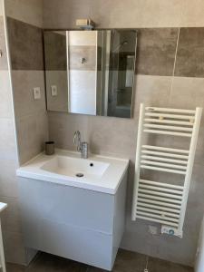 Appartements DUPLEX 4 PERSONNES Clim Wifi Parking : photos des chambres
