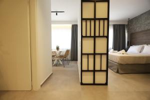 K58 Luxury Apartment Monastiraki Metro Station Acropolis Jacuzzi by GK Properties