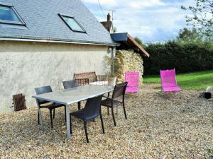 Maisons de vacances Gite Bridore, 3 pieces, 4 personnes - FR-1-381-84 : photos des chambres