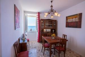 Maniace sea view apartment by Ortigia Apartments