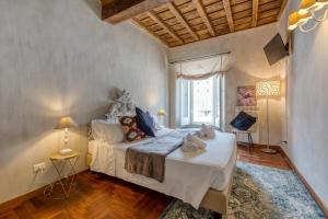 view on Campo de fiori 3 bed rooms apartment IREX
