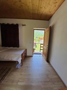 Guest House Flodisa