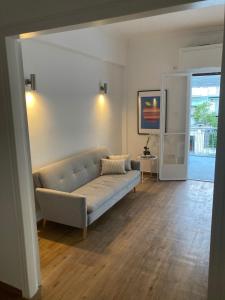 Great Apartment with Terrace in Central Athens