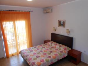 Studio with Sea View (2 Adults)