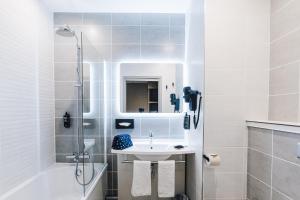 Hotels ibis Styles Contres-Cheverny : Suite Junior avec 1 Lit Double et Canapé