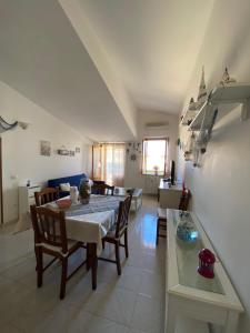 A 300 passi dal mare