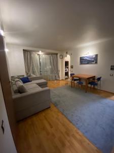 Two-Bedroom Apartment room in KRESATIK STREET CITY CENTER FOR BIG FAMILY
