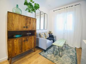 Pelícano Seville Apartments