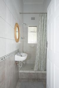 Hoogwater Family House