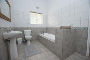 Hoogwater Family House