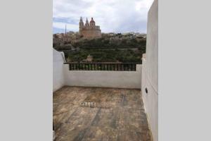Mellieha Luxury Penthouse with sea & country views