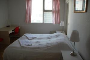 101 Guesthouse Hotel