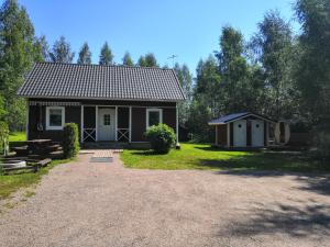 Mäentaustan aitat