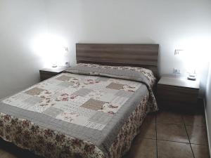 Accanto allautostrada al centro tra Roma e Napoli