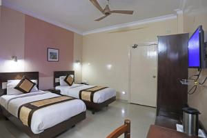 Hotel The Tourist - 1 min from New Delhi Railway Station
