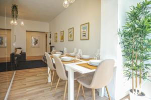 Guesthouse Marquês de Pombal - 8 Bedroom Apartment