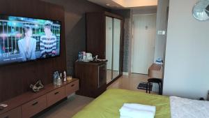 Papilukas Room Grand Kamala Lagoon - Studio East