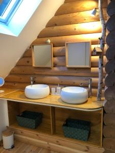 Neizhig Koad Petit Nid en Bois