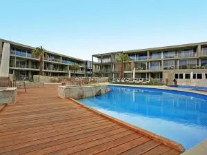 Resort Hotel Room 107 - Anglesea