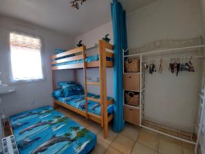 T2-CLIM-FIBRE-GARAGE 2,30 x 4,95 x 1,90 à LA FAVIERE