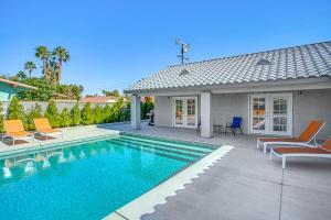 Four Bedroom House room in 2 Pools So Cool
