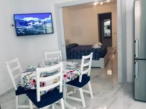 The Cove 1.3km from beach - Trivio