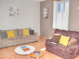 Maisons de vacances Gite Sennevieres, 4 pieces, 7 personnes - FR-1-381-85 : photos des chambres