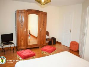 Maisons de vacances Gite Cangey, 4 pieces, 6 personnes - FR-1-381-82 : photos des chambres