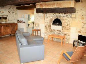 Maisons de vacances Gite Betz-le-Chateau, 4 pieces, 7 personnes - FR-1-381-365 : photos des chambres