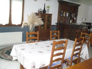 Maisons de vacances Gite Senlis, 3 pieces, 4 personnes - FR-1-376-52 : photos des chambres