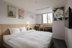 Hotel attic - Tien-chieh-ts'un