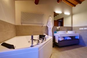 Serena al Casalone - Arceno Rentals Club