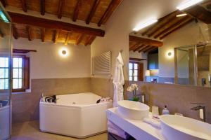 Serena al Casalone - Arceno Rentals Club