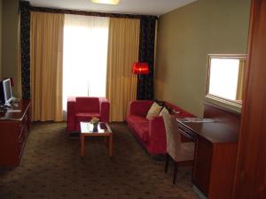 Hotel Golden Lake Resort