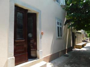 Studio Apartment Marinella