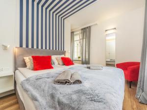 BH Properties, Apartament Długa 69