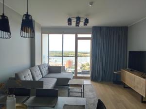 SEA GATE APARTMENT 20th floor