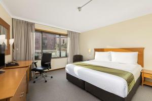 Superior King Room room in Rydges Sydney Harbour (Formerly Holiday Inn Old Sydney)