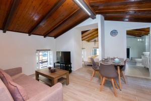 Odisseus old town apartment