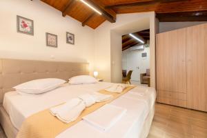 Odisseus old town apartment