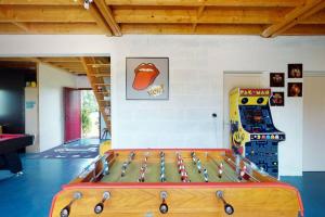 Villas Maison d'Hippolyte 20pers SPA Billard Baby-foot : photos des chambres