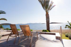 Inmovecos reformado en 1º linea playa Soling 11