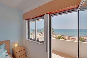 Quarteira Beach & Ocean View by Homing