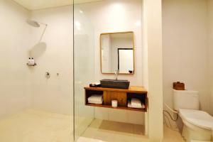 Suite Nhỏ có Ban Công (Junior Suite with Balcony)